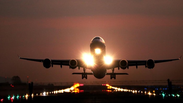 Pendaratan Darurat Delta Air Lines Usai Slide Darurat Terlepas