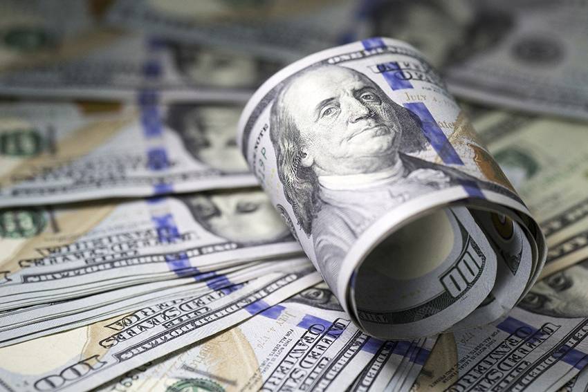 Depresiasi Rupiah Terhadap Dolar AS di Tengah Kebijakan Moneter The Fed yang Ketat
