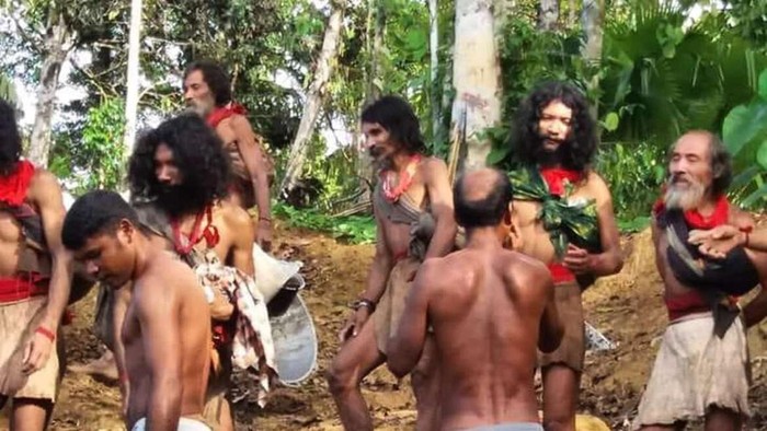 Konflik Konservasi vs. Eksploitasi: Video Viral Ungkap Dilema Suku Hongana Manyawa di Halmahera