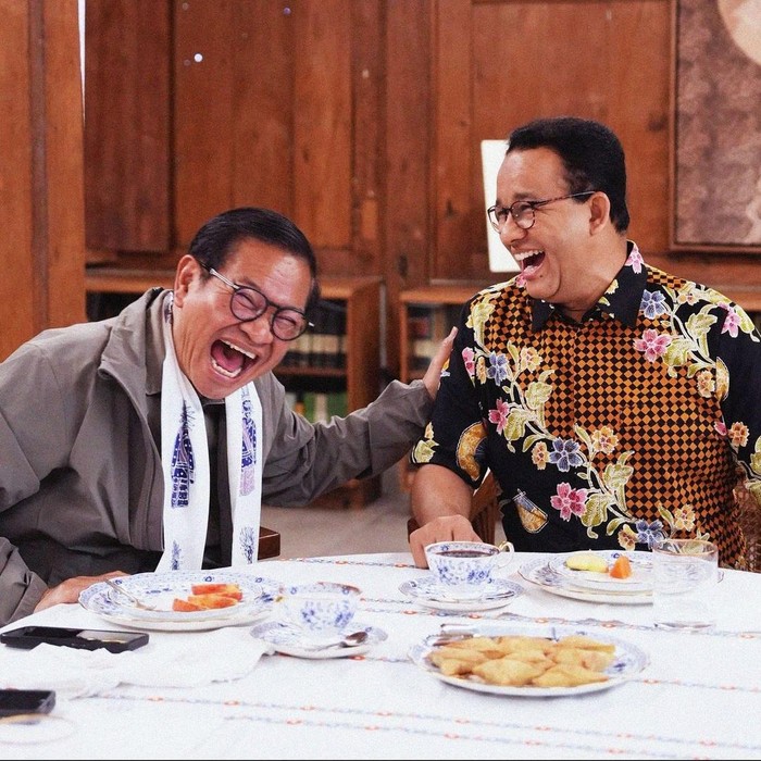Anies Baswedan Berbagi Momen Tertawa Bersama Pramono dan Rano: Keceriaan yang Menghangatkan Pagi