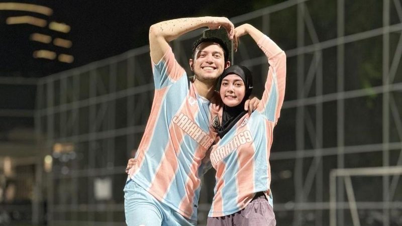 Perubahan Karier: Istri Rifky Balweel Resmi Jadi Manajer Risty Tagor