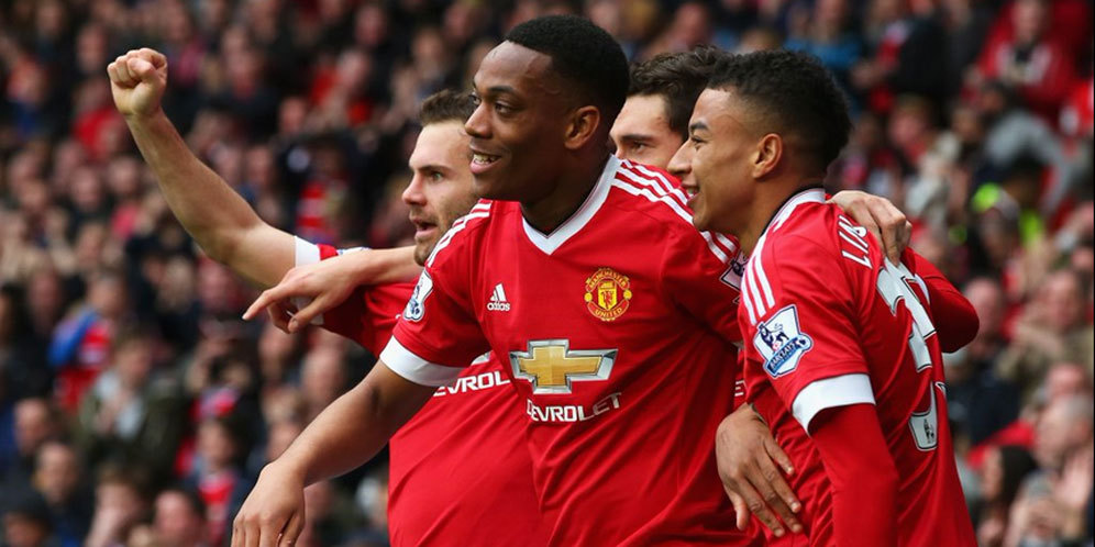 Manchester United Menggila: Setan Merah Kalahkan Everton 4-0 di Old Trafford