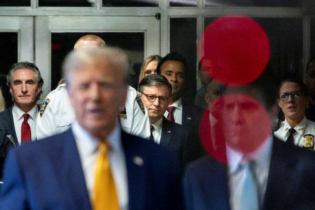 Sasaran Kebencian Partai Republik Trump dan GOP