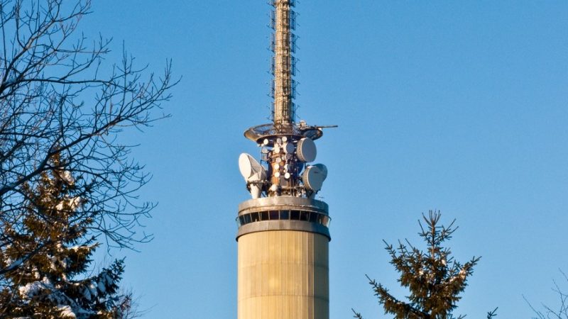Investor Membeli Menara Ikonik di Oslo