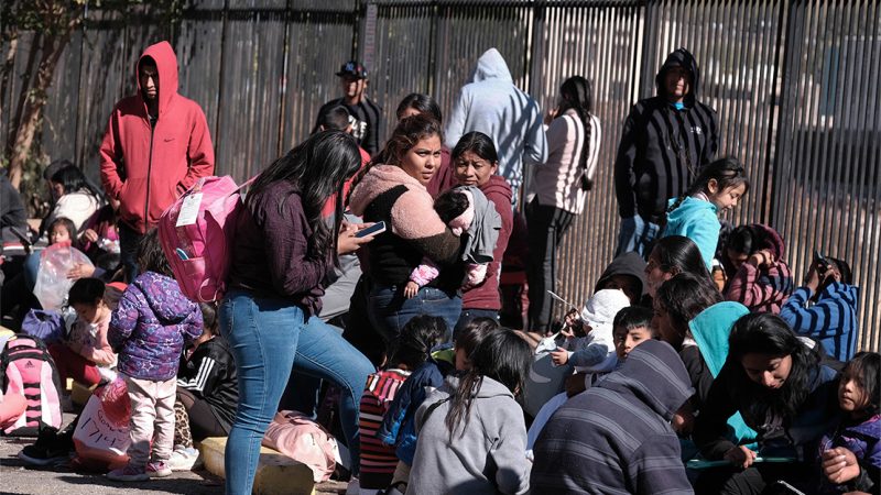 Kontroversi Kebijakan Deportasi Amerika Serikat
