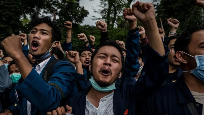 Mengapa Remaja Indonesia Menghadapi Krisis Kesehatan?